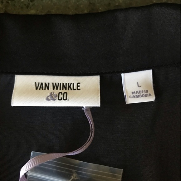 2 for $26 NWT VAN WINKLE & CO Solid Soft Satin Top - Size Large - Picture 5 of 10